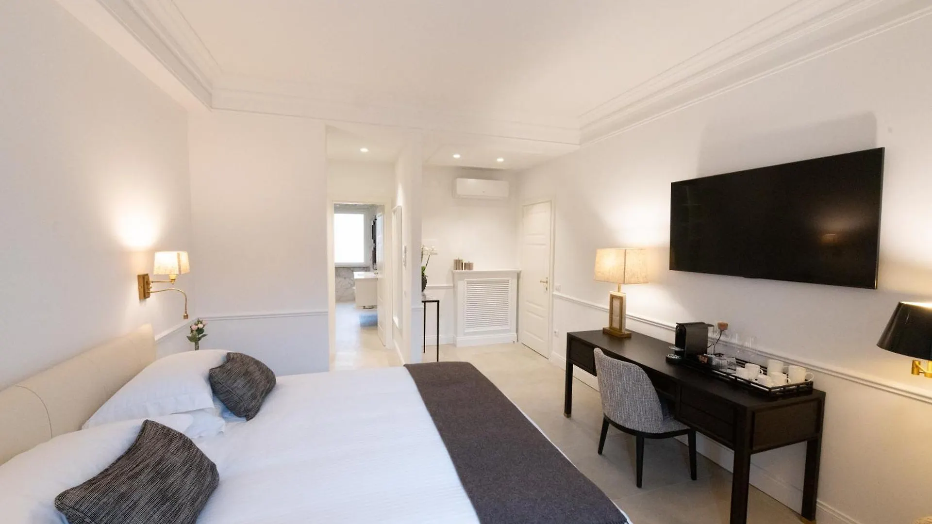 La Scalinata - Boutique Guest House Rome